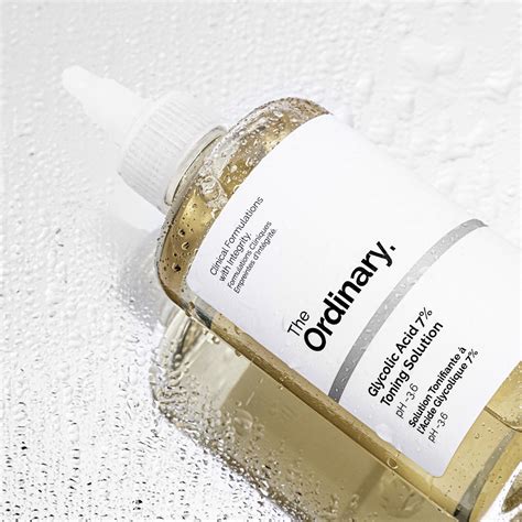 The Ordinary Glycolic Acid 7% Toning Solution – Exfoliación Suave y Renovadora (240 ml)